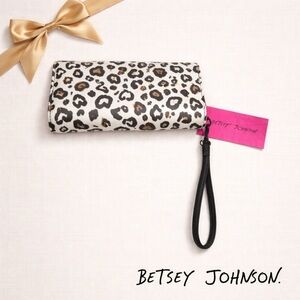 Betsey Johnson Heart Print Wristlet NWT